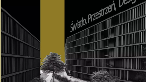 Kwadratowa grafika. Pomiędzy dwoma ciemnymi ścianami budynków przestrzeń z ławkami i zielenią. Nad prawym budynkiem napis „Światło, Przestrzeń, Design”. Całość w różnych odcieniach szarości. Pomiędzy ścianami ciemno żółta przestrzeń.